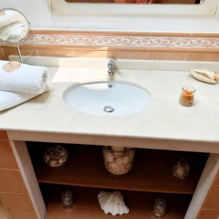 Holibai, Ledicia, Precioso Apt, Ubicacion Privilegiada,